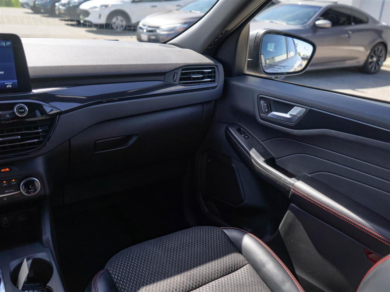 2024 Ford Escape ST-LINE AWD | LEATHER | BLIND | NO ACCIDENTS Photo