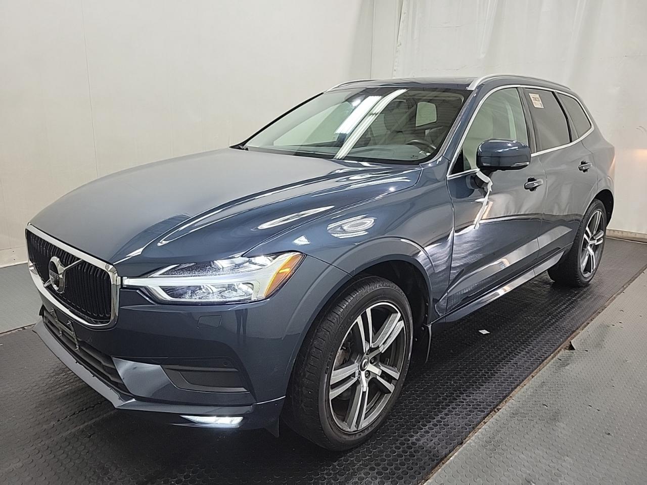 Used 2020 Volvo XC60 MOMENTUM AWD | NAV | LEATHER | SUNROOF for sale in Kitchener, ON
