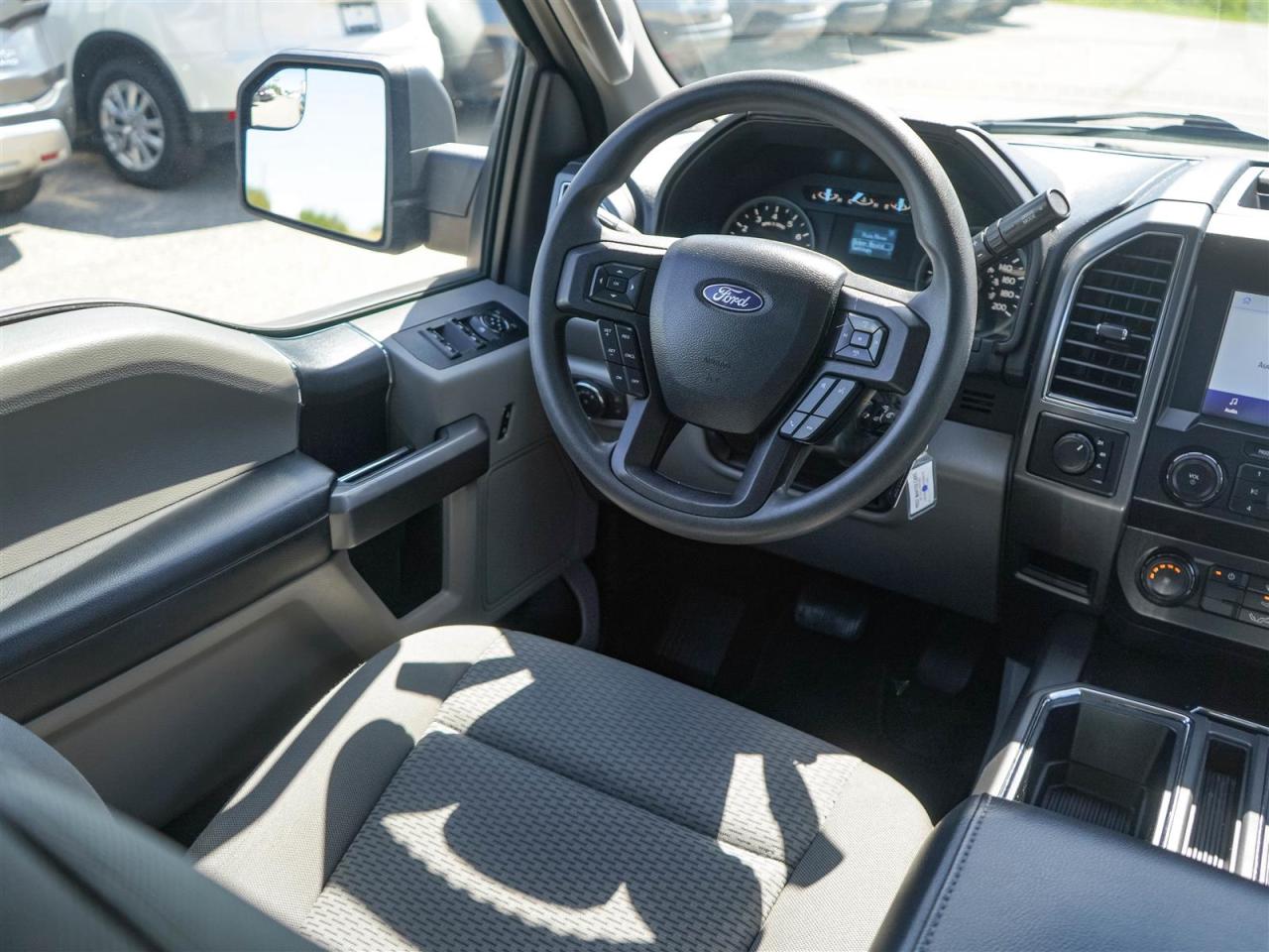 2020 Ford F-150 XLT CREW CAB 3.3L V6 4WD | 14 SERV REC | NO ACCIDENTS Photo