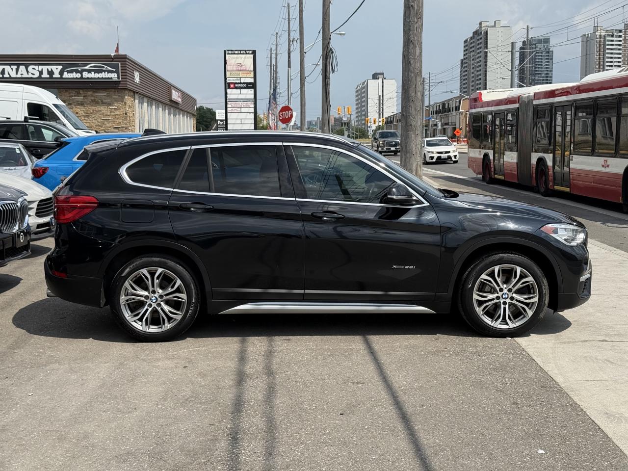 2017 BMW X1 | PREMIUM PKG | HEAD UP DISPLAY | PANO | LOADED Photo