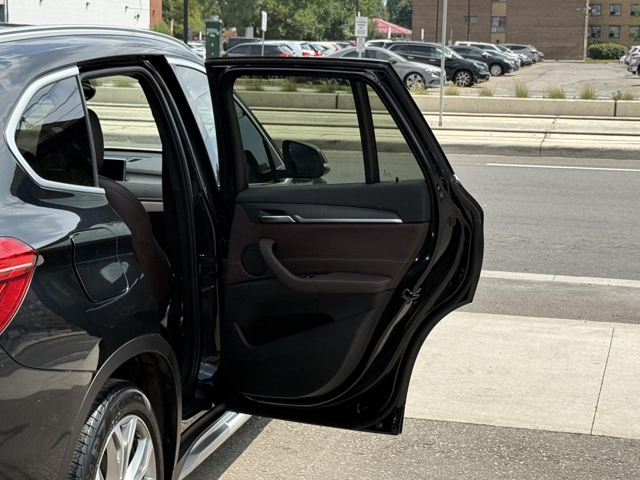 2017 BMW X1 | PREMIUM PKG | HEAD UP DISPLAY | PANO | LOADED Photo
