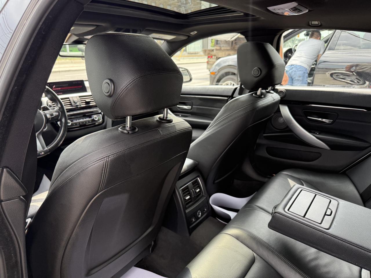 2019 BMW 4 Series 430i //M SPORT | SUNROOF | LOADED Photo