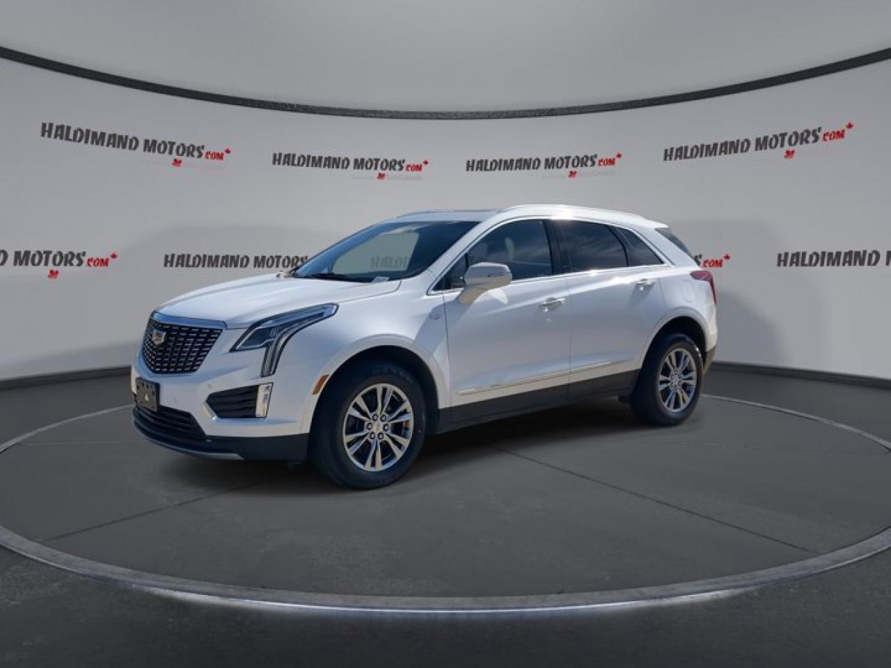 2023 Cadillac XT5 Premium Luxury AWD | Heated Seats | Panoramic roof Photo3