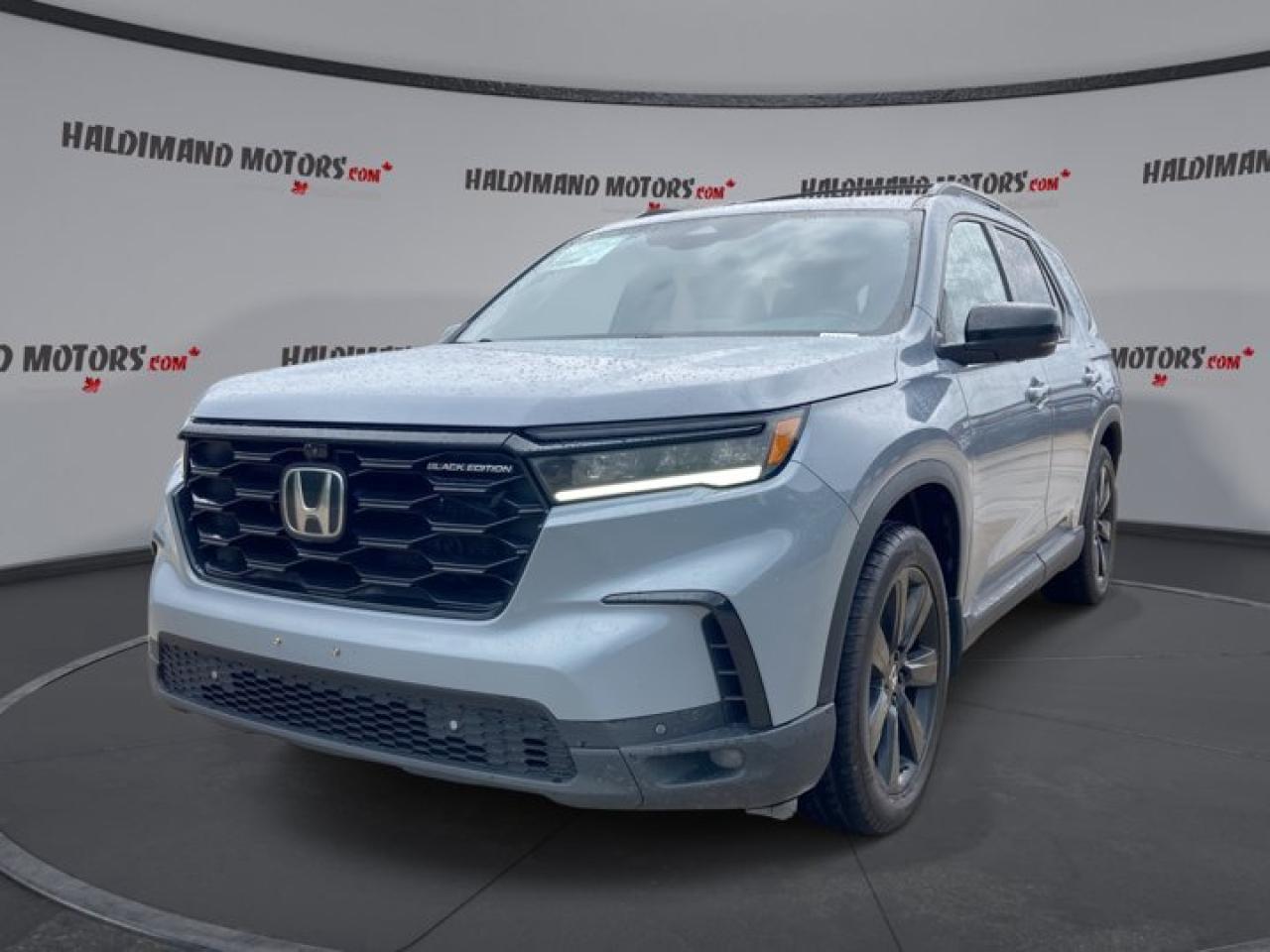 2023 Honda Pilot Black Edition AWD | AC Seats | Heated Seats | Panoramic Roof Photo0