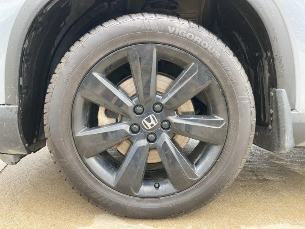 2023 Honda Pilot Black Edition AWD | AC Seats | Heated Seats | Panoramic Roof Photo