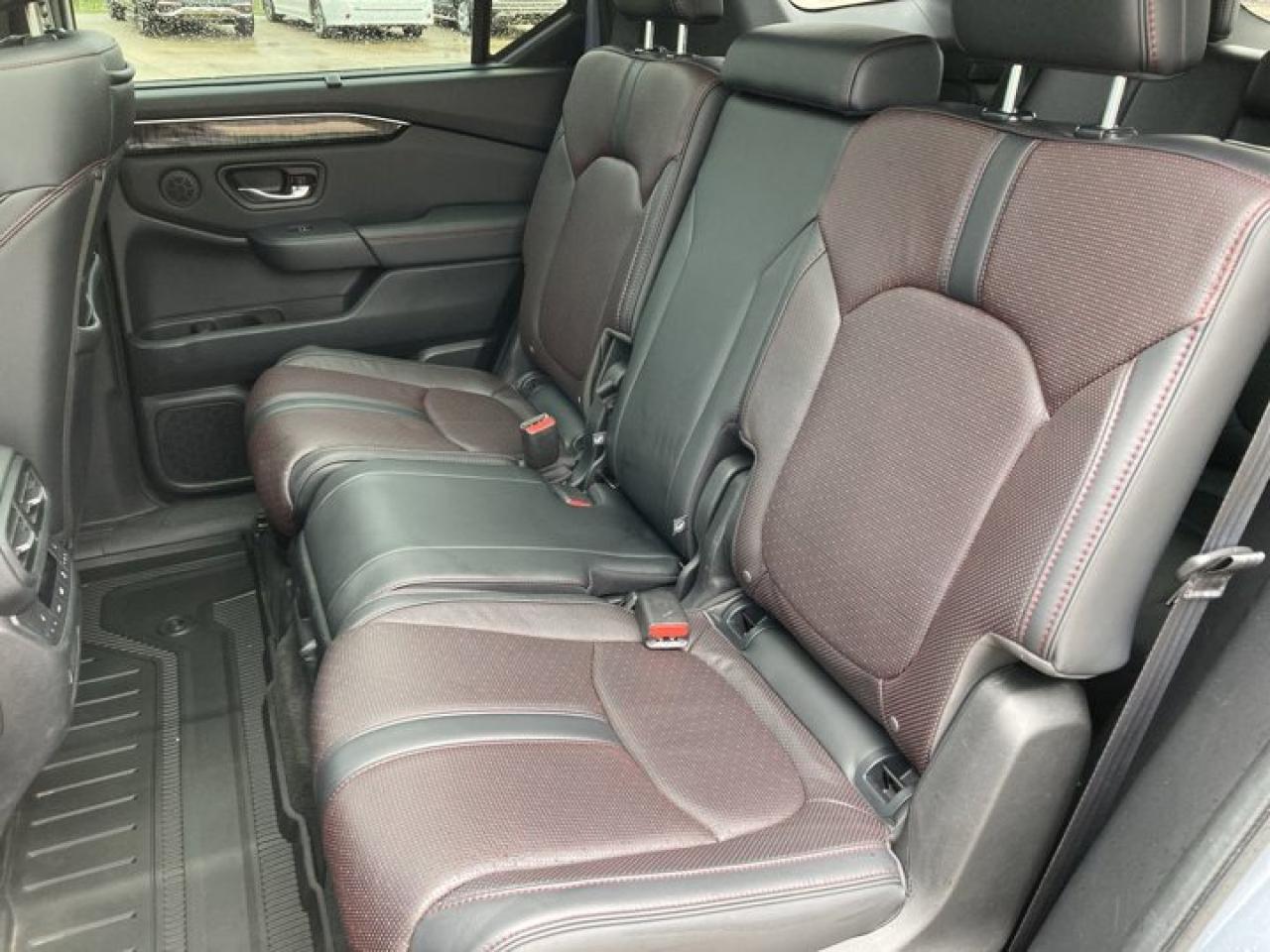 2023 Honda Pilot Black Edition AWD | AC Seats | Heated Seats | Panoramic Roof Photo