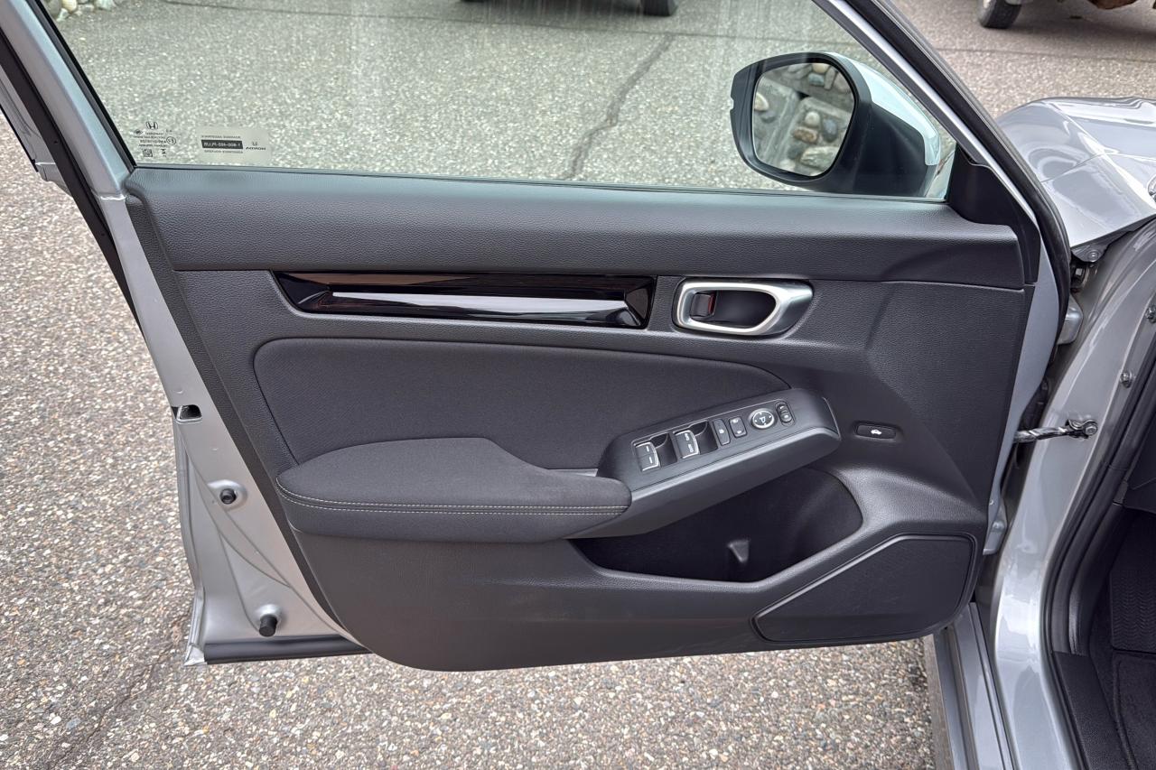 2024 Honda Civic Sedan EX Photo