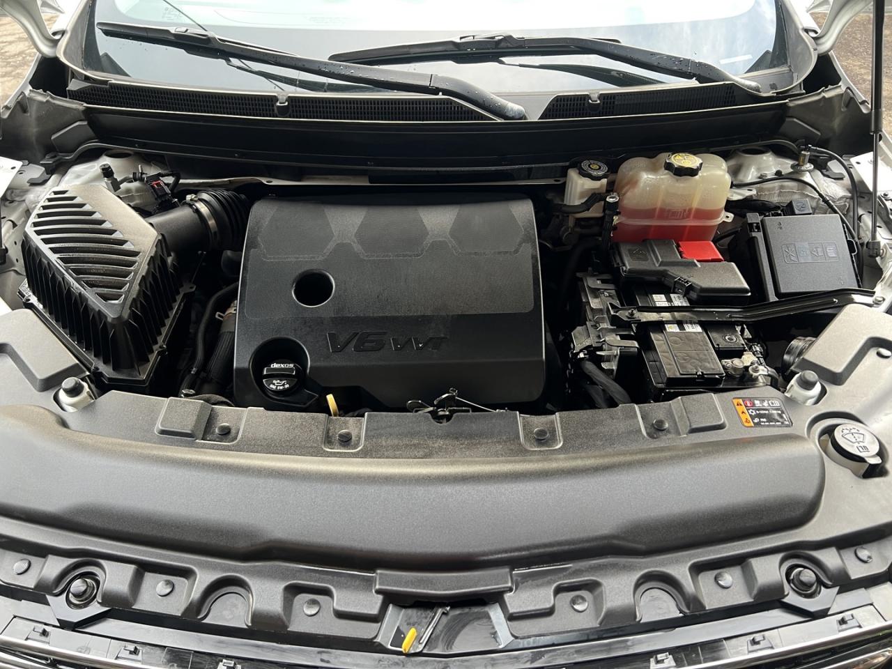 2018 Buick Enclave Essence AWD - Photo #5