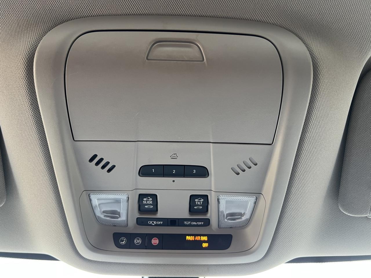 2018 Buick Enclave Essence AWD - Photo #23
