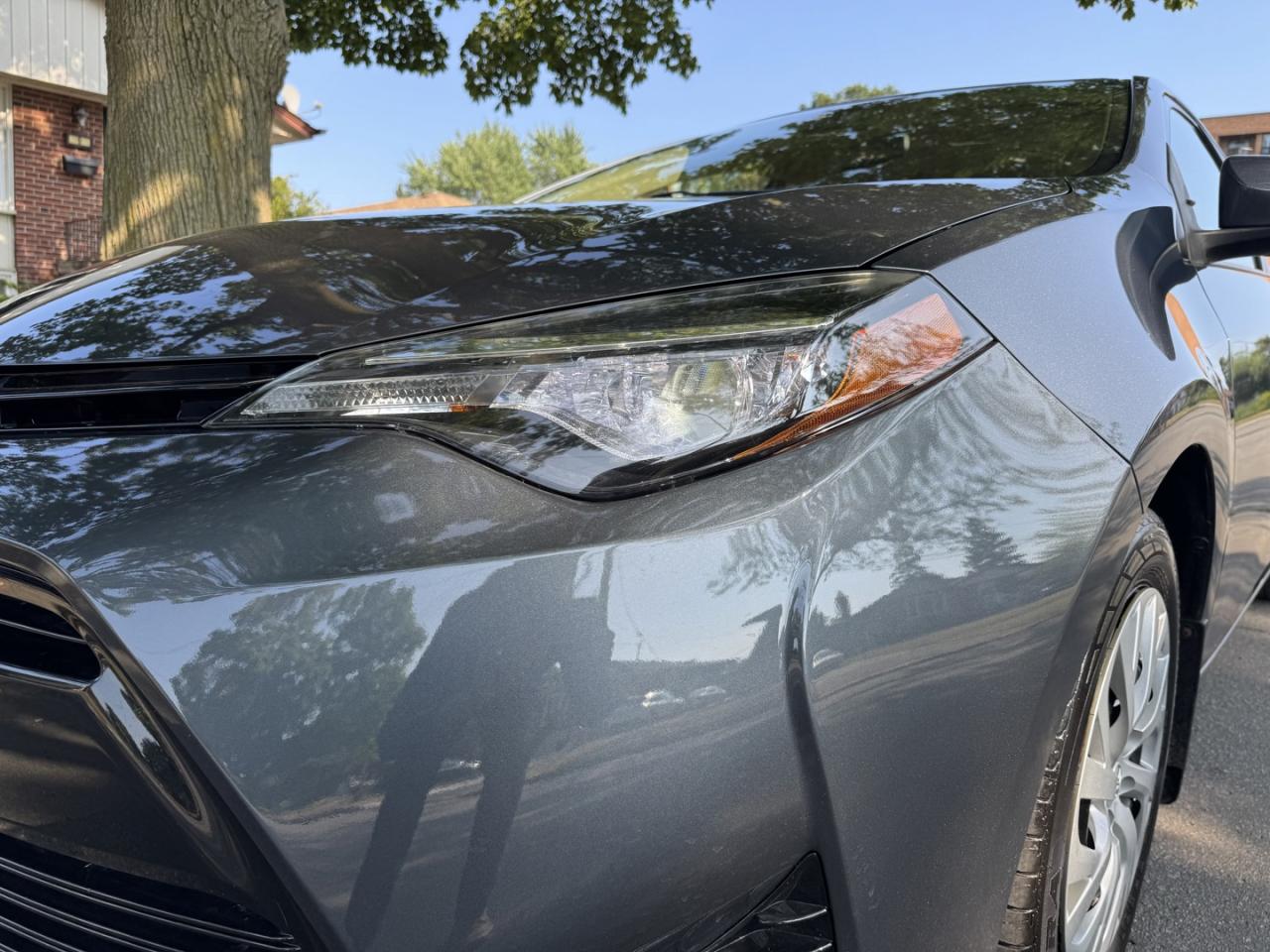 2017 Toyota Corolla LE - Photo #7