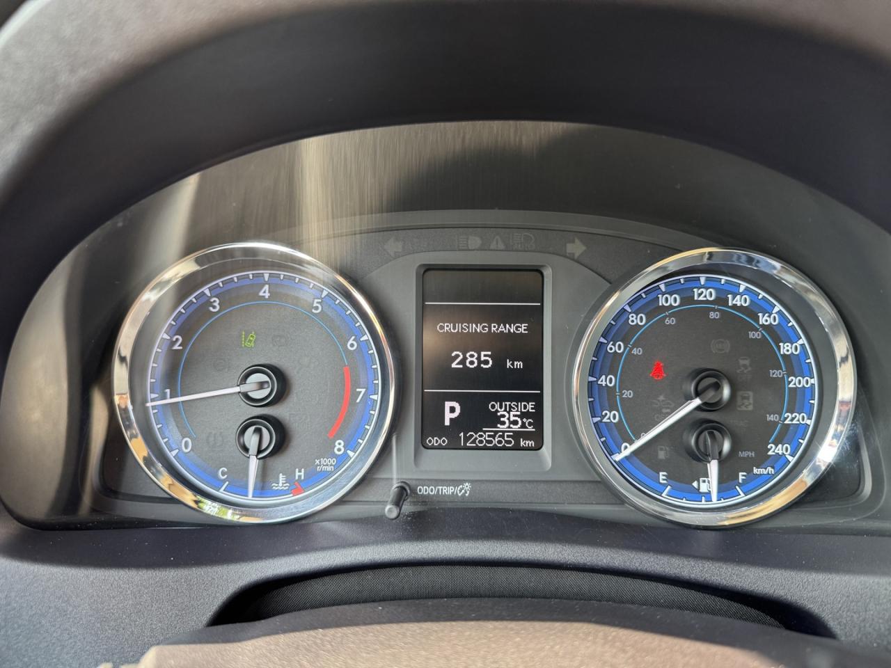 2017 Toyota Corolla LE - Photo #11