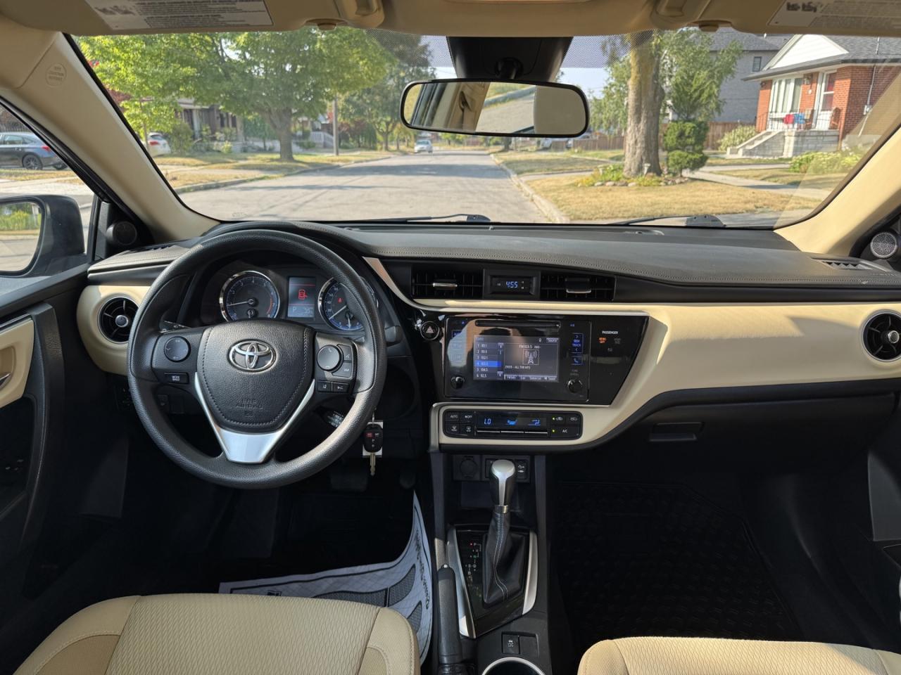 2017 Toyota Corolla LE - Photo #18