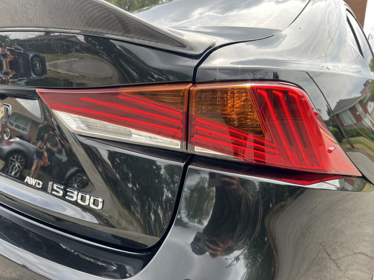 2018 Lexus IS 300 AWD - Photo #8