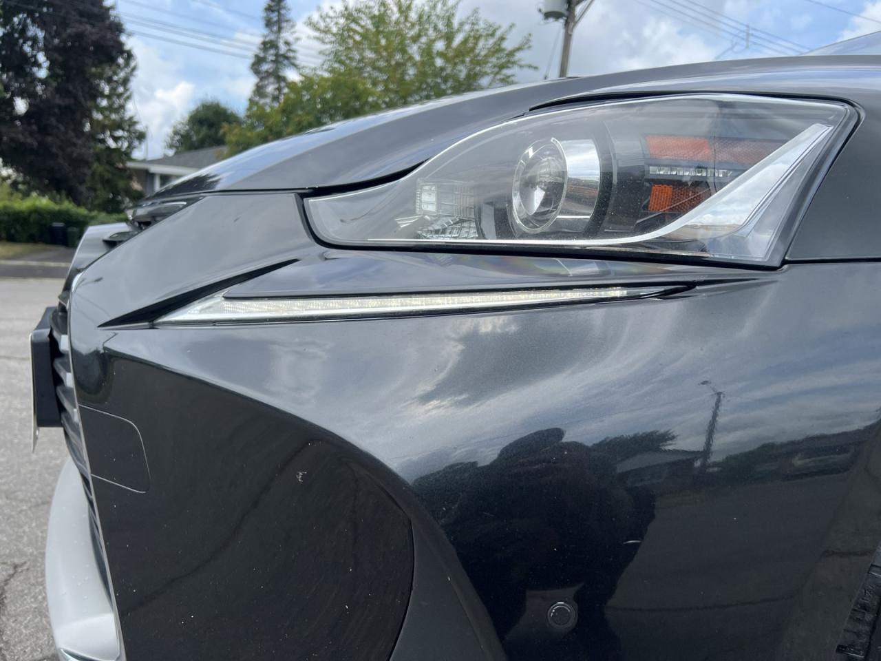 2018 Lexus IS 300 AWD - Photo #28