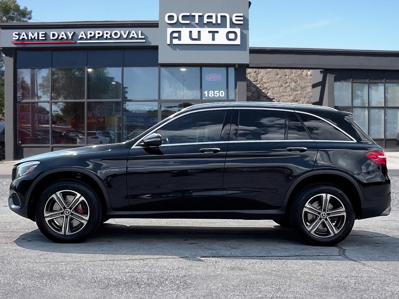 2018 Mercedes-Benz GLC-Class GLC 350e 4MATIC - Photo #3