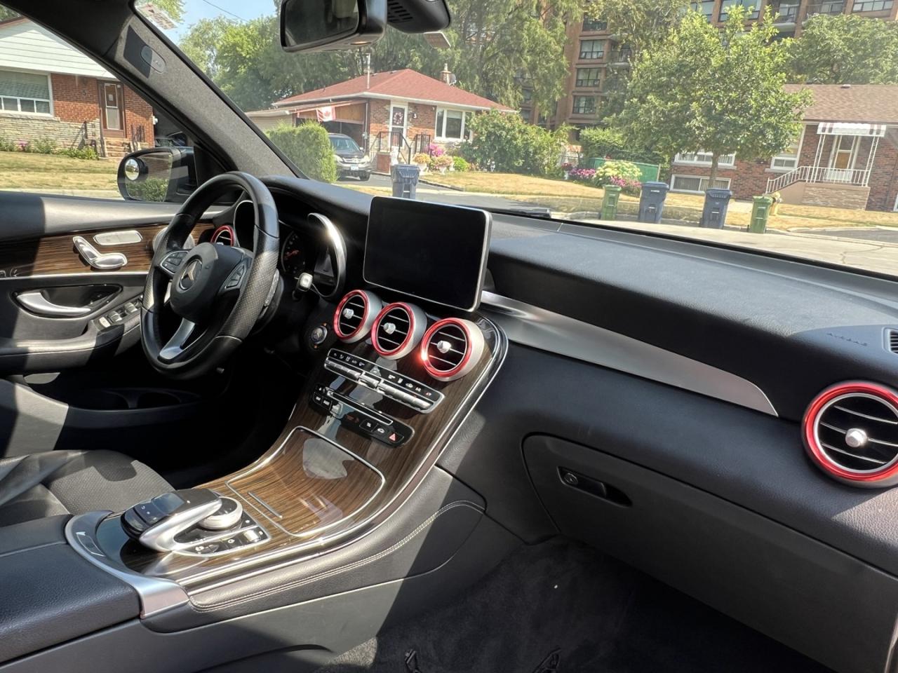 2018 Mercedes-Benz GLC-Class GLC 350e 4MATIC - Photo #11