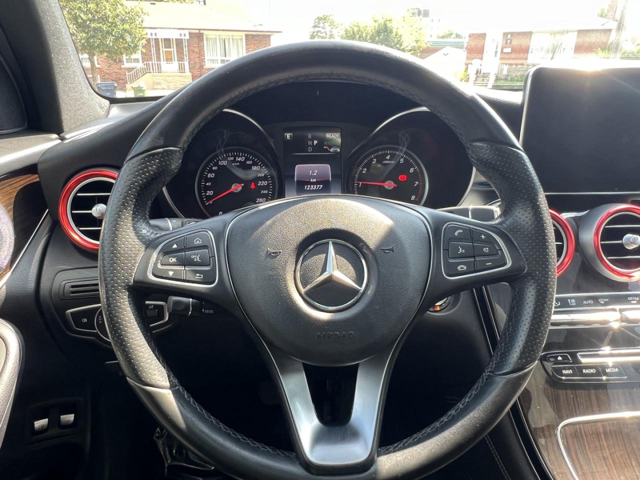 2018 Mercedes-Benz GLC-Class GLC 350e 4MATIC - Photo #15