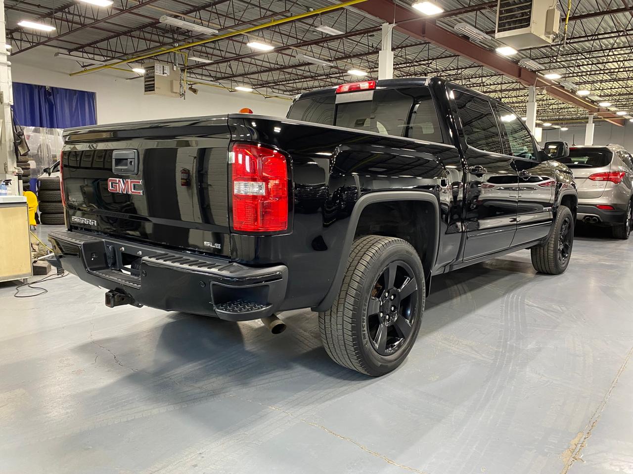 2018 GMC Sierra 1500 SLE Photo4