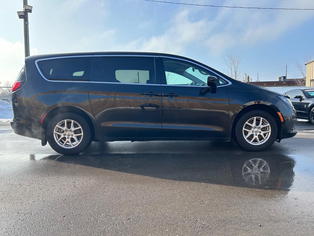 2021 Chrysler Grand Caravan SXT 2WD Photo