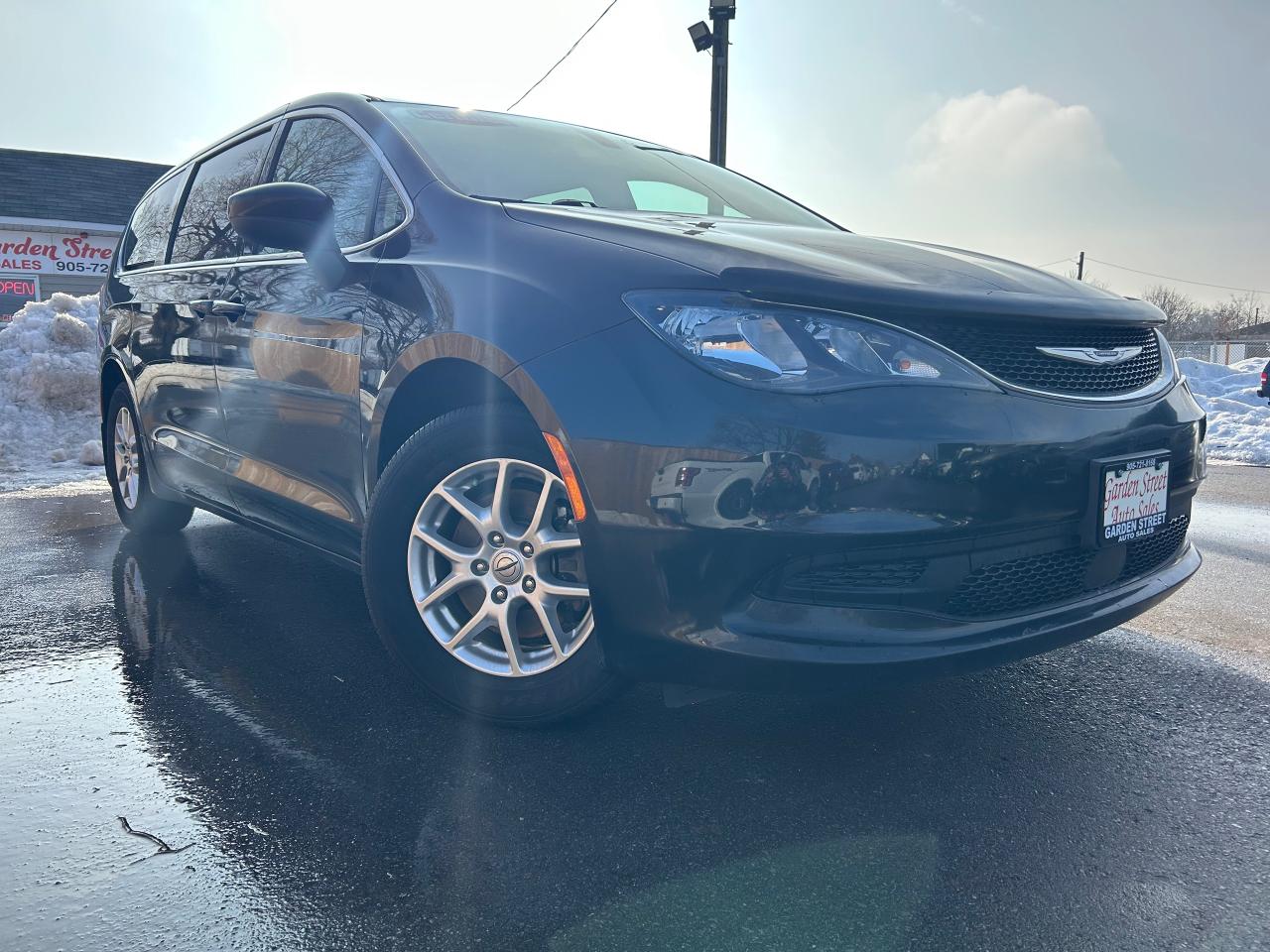 2021 Chrysler Grand Caravan SXT 2WD Photo