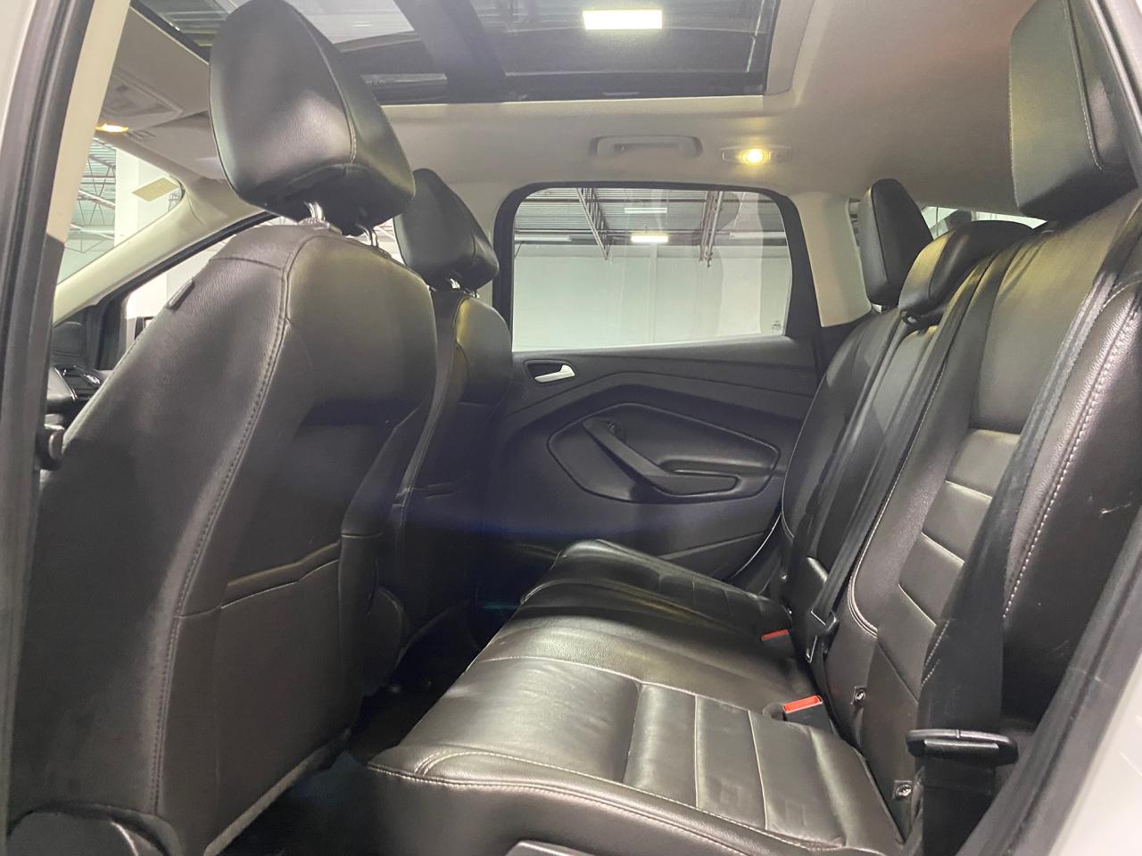 2016 Ford Escape Titanium - Photo #17
