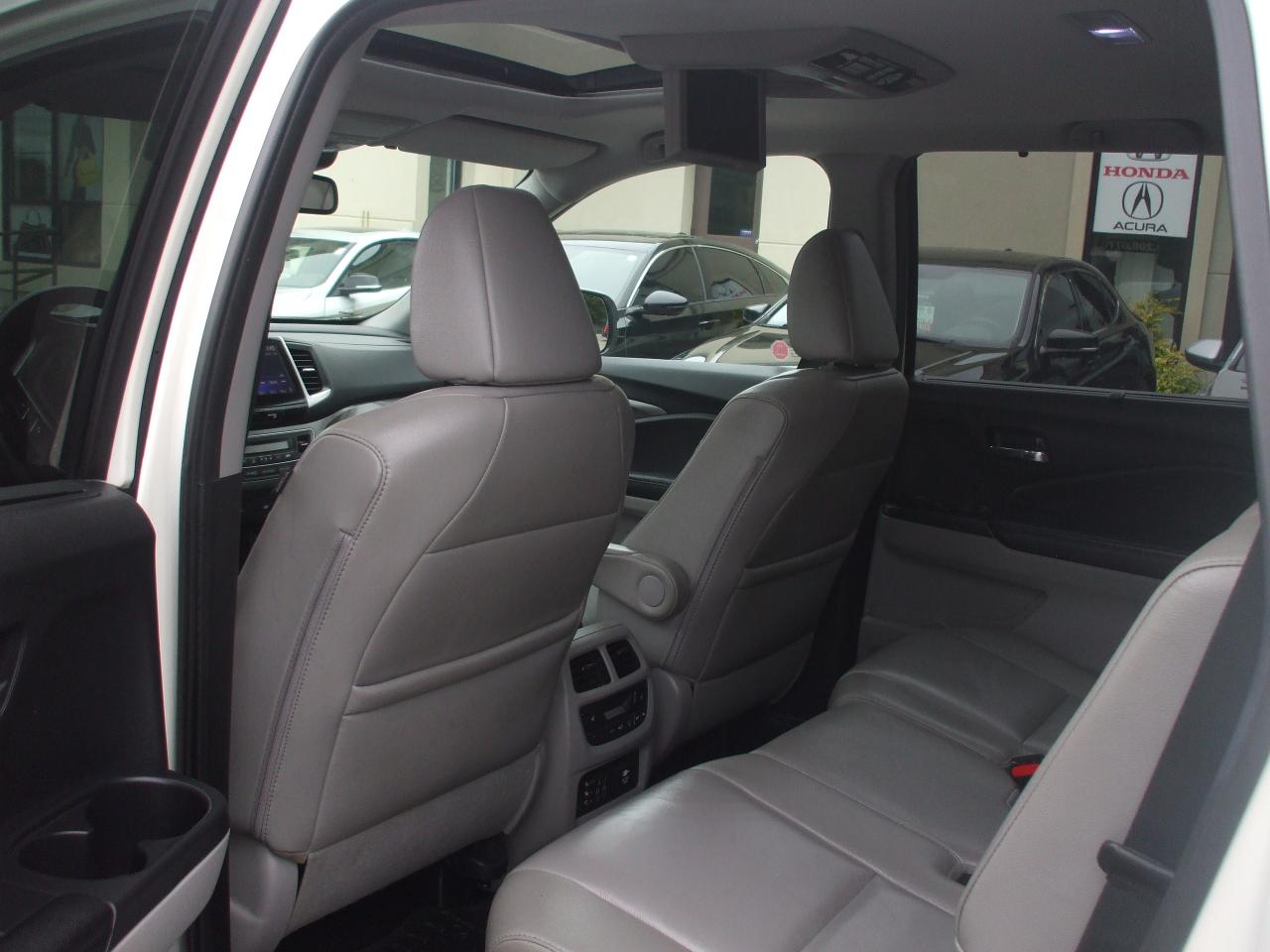 2016 Honda Pilot EX-L,AWD,7 Passengers,Bluetooth,DVD,Certified,Fogs - Photo #13