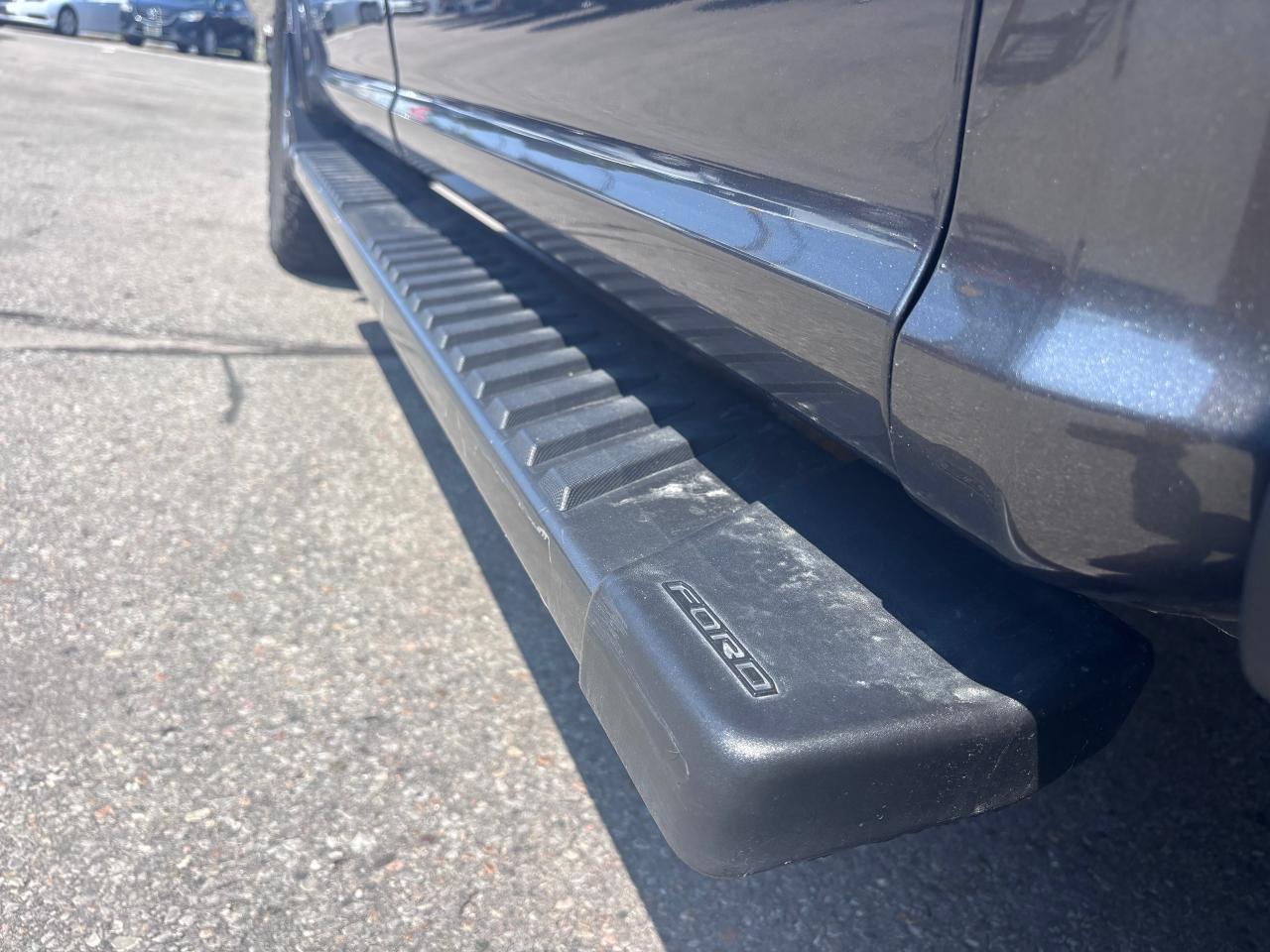 2017 Ford F-150 XLT NAV 5.0L V8 - Photo #11