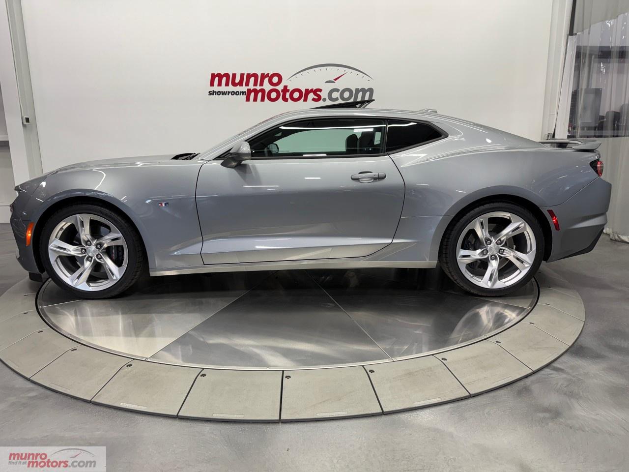 2023 Chevrolet Camaro 2dr Coupe 2SS Photo3