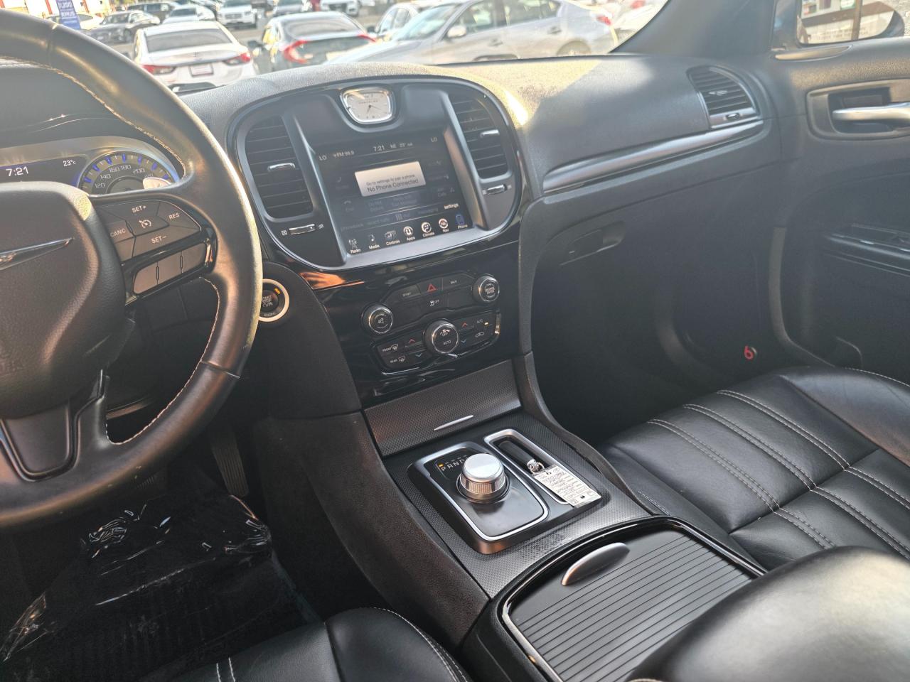 2015 Chrysler 300 AWD | BEATS By DRE |LEATHER | SUNROOF| NAVI Photo