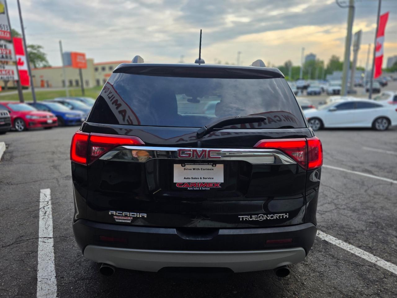 2017 GMC Acadia SLE-2 7 Seats | BOSE | Backup Camera | Heated Seats | Apple Car Play | Android Auto Photo