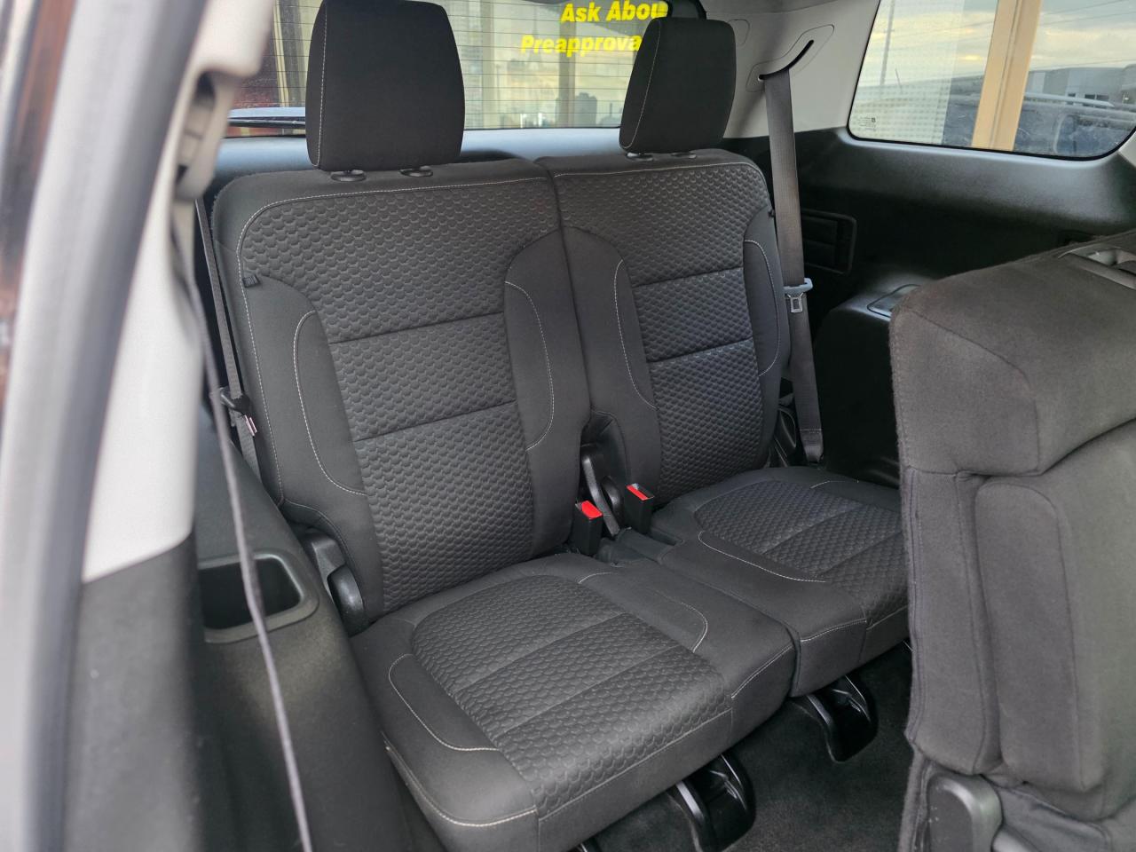 2017 GMC Acadia SLE-2 7 Seats | BOSE | Backup Camera | Heated Seats | Apple Car Play | Android Auto Photo