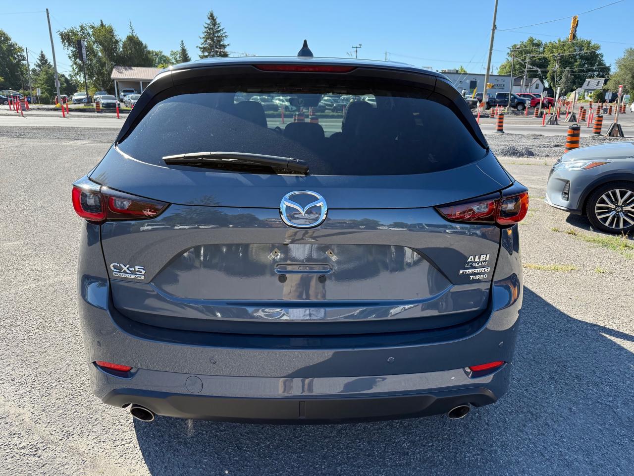 2023 Mazda CX-5 Signature NAV! Heads Up Display! Cooled Seats! Photo3