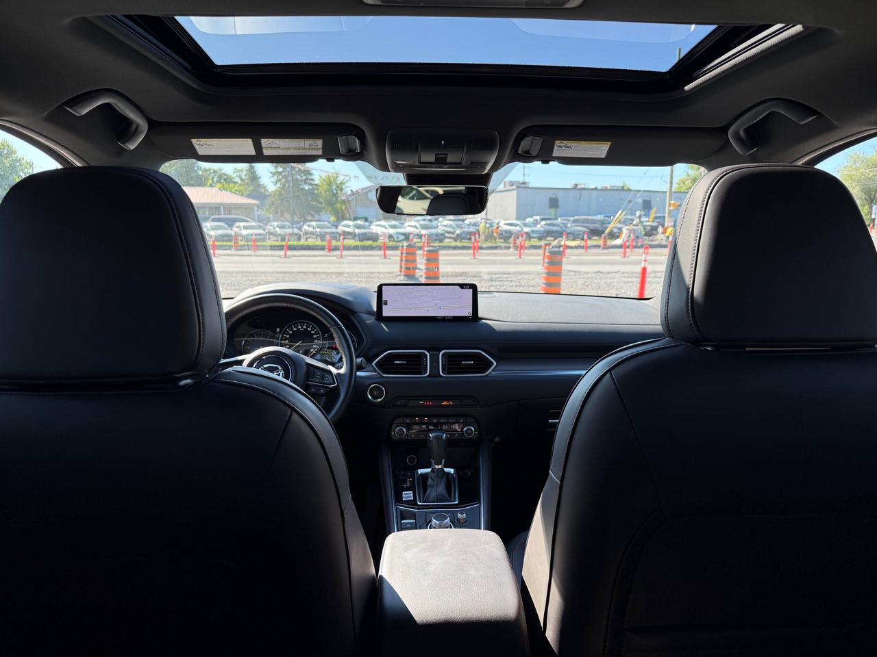 2023 Mazda CX-5 Signature NAV! Heads Up Display! Cooled Seats! Photo