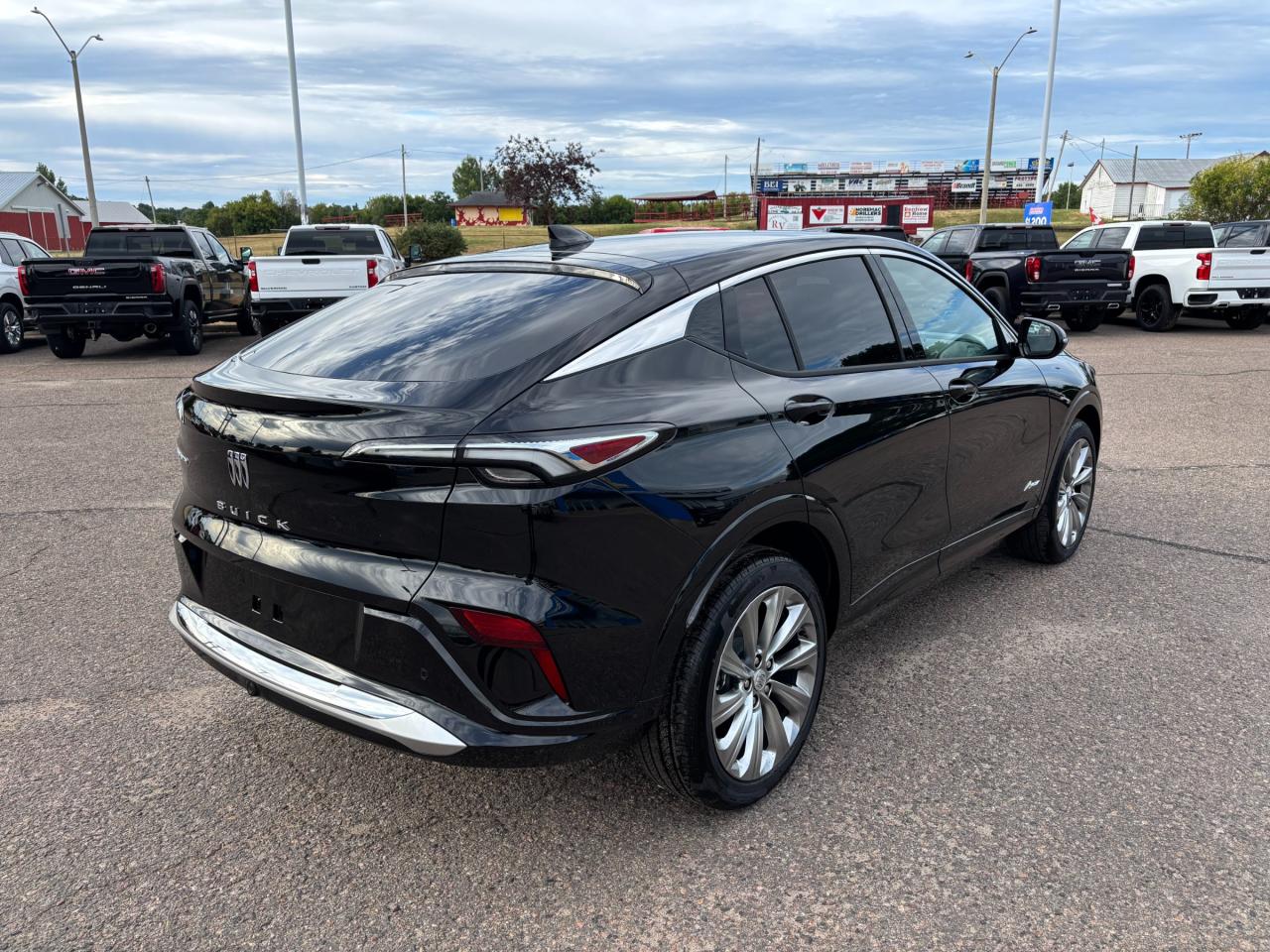 2025 Buick Envista 2025 Buick Envista Avenir AWD Photo