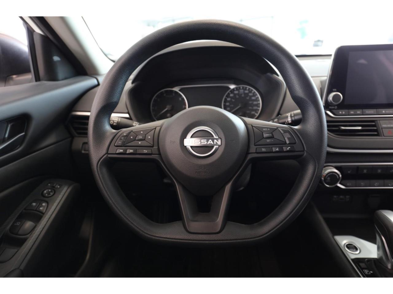 2024 Nissan Altima S Photo