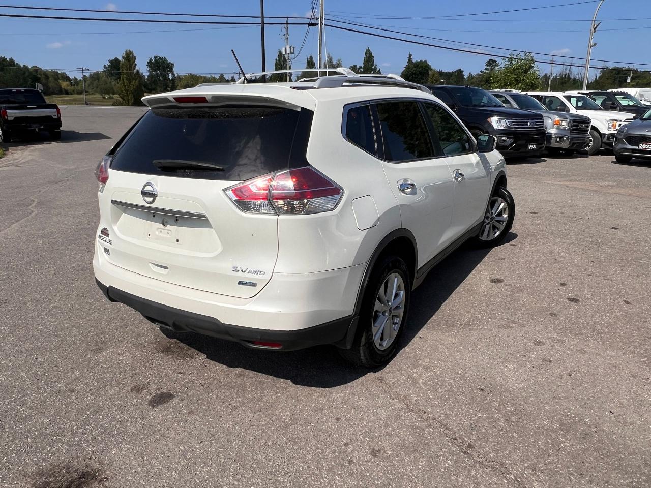 2015 Nissan Rogue AWD 4dr SV - Photo #4