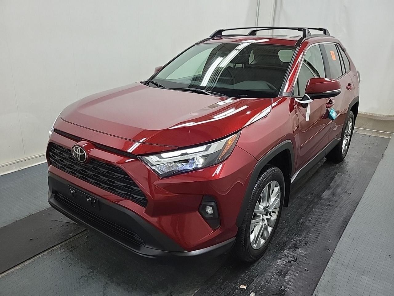 2025 Toyota RAV4 XLE - Photo #4