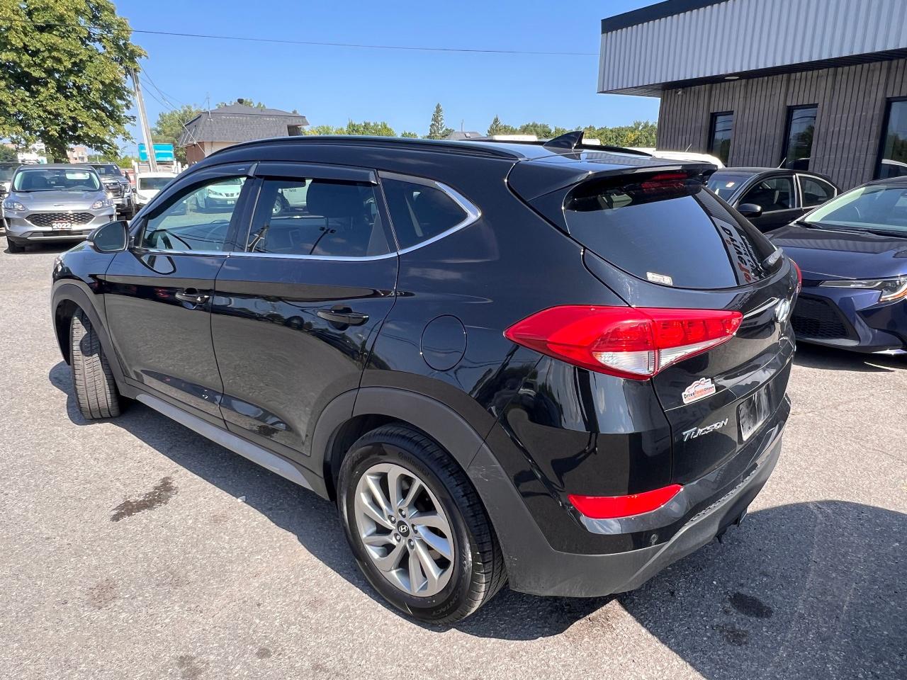 2018 Hyundai Tucson 2.0L Luxury AWD - Photo #3