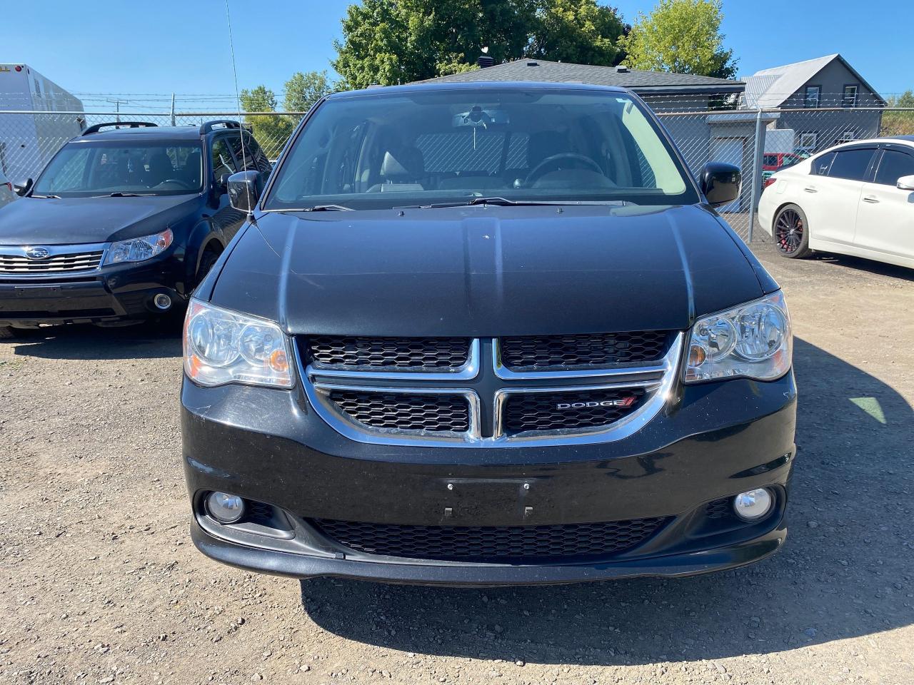 Used 2017 Dodge Grand Caravan Crew Plus for sale in Ottawa, ON