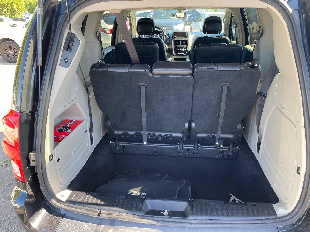 2017 Dodge Grand Caravan Crew Plus - Photo #21