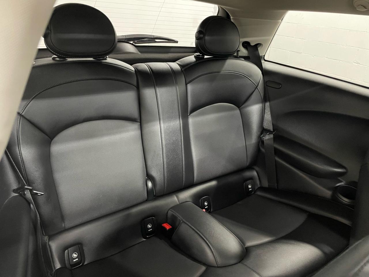 2016 MINI Cooper 