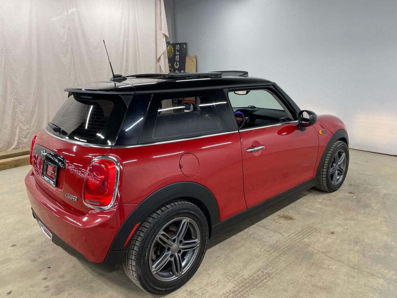 2016 MINI Cooper 