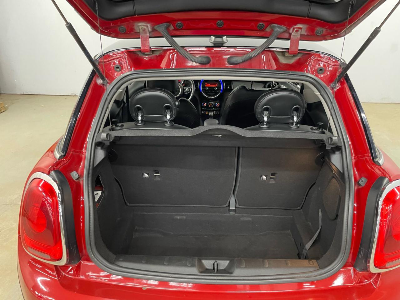 2016 MINI Cooper 