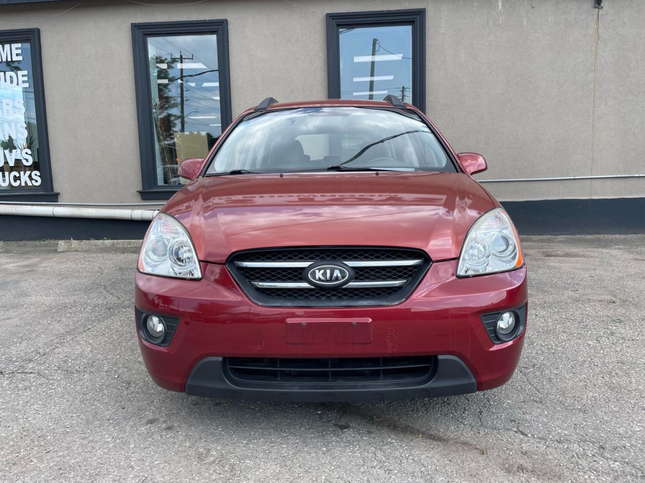 2008 Kia Rondo LX