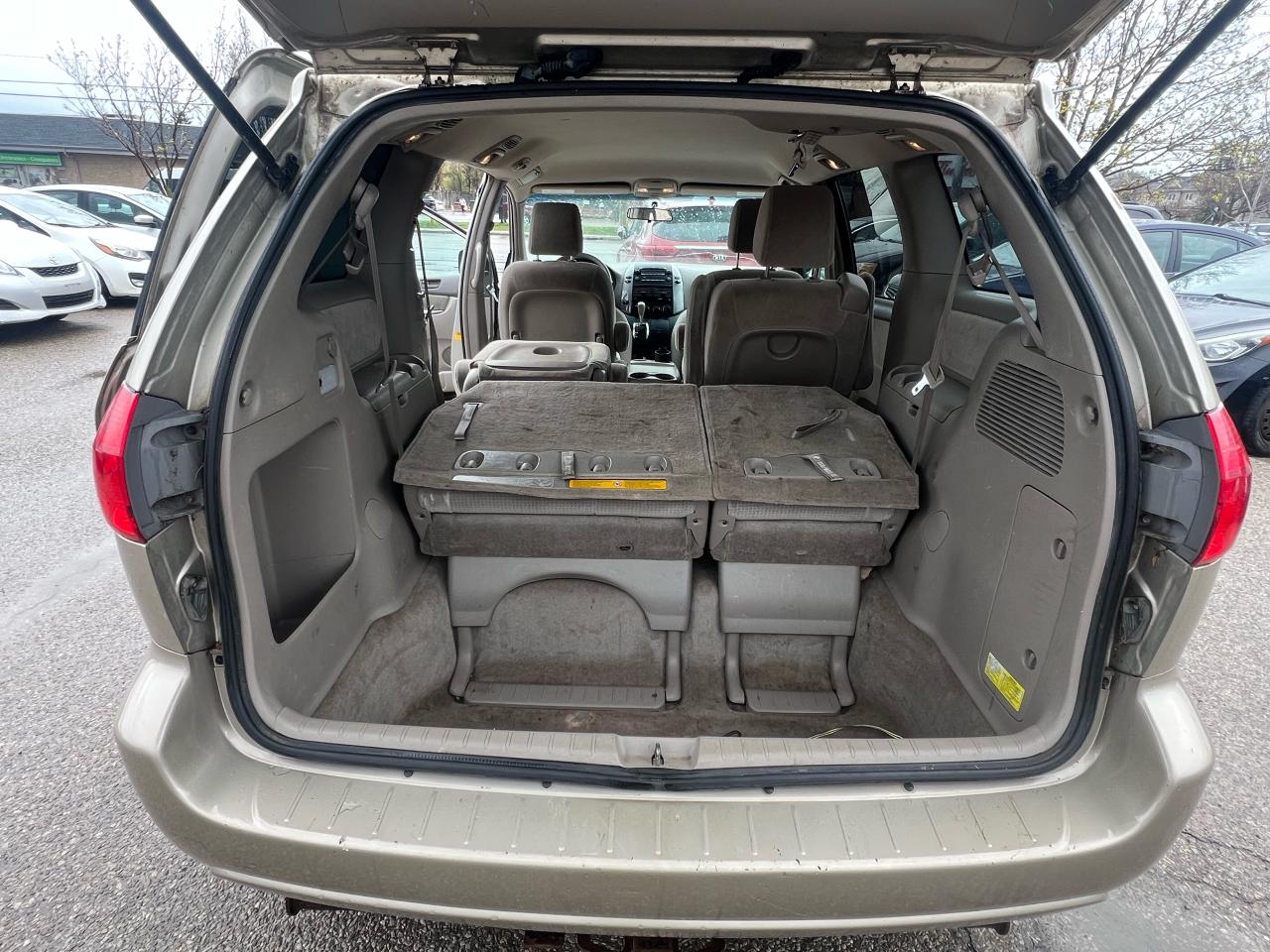 2010 Toyota Sienna CE - Photo #19