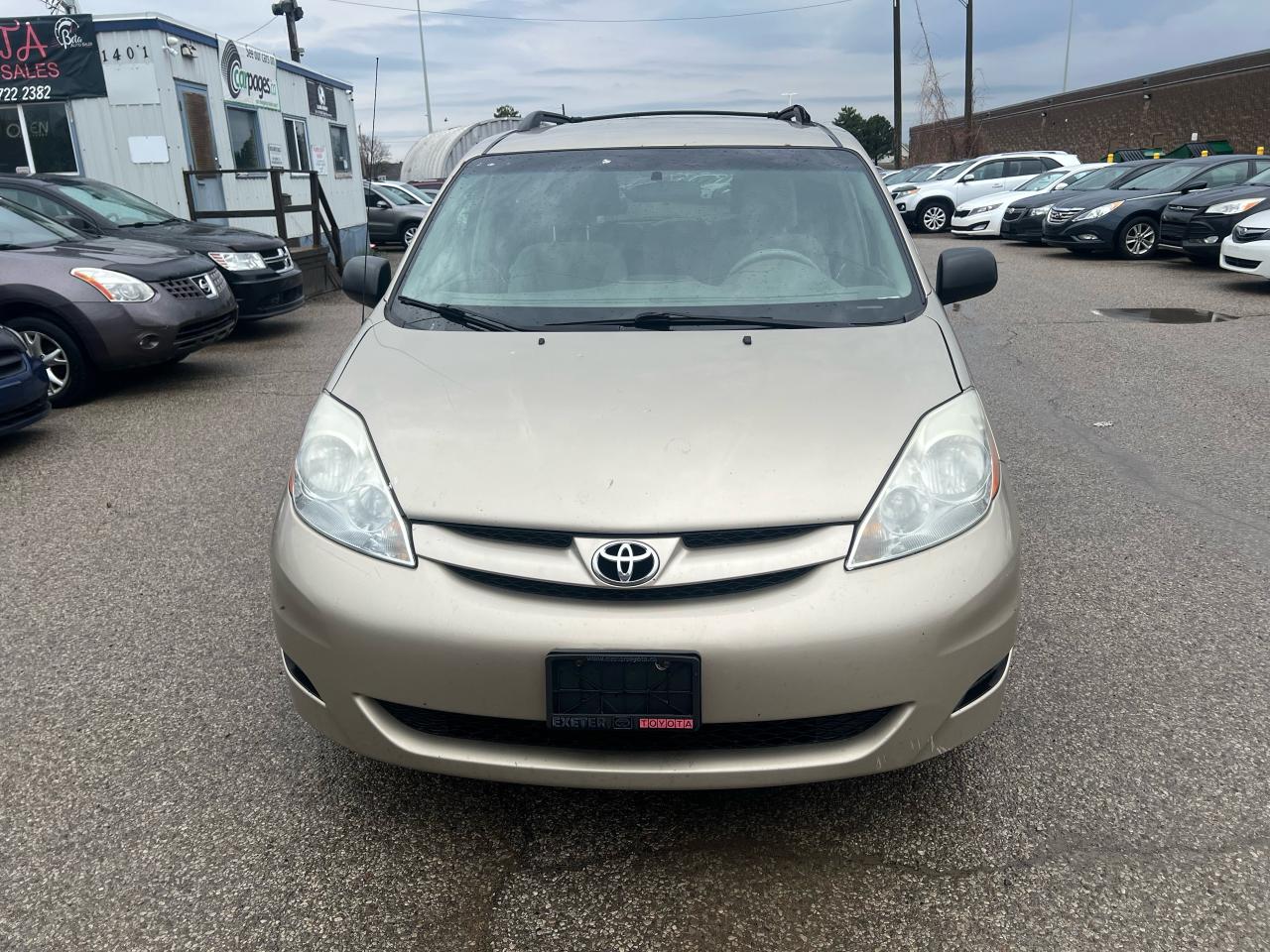 2010 Toyota Sienna CE - Photo #10