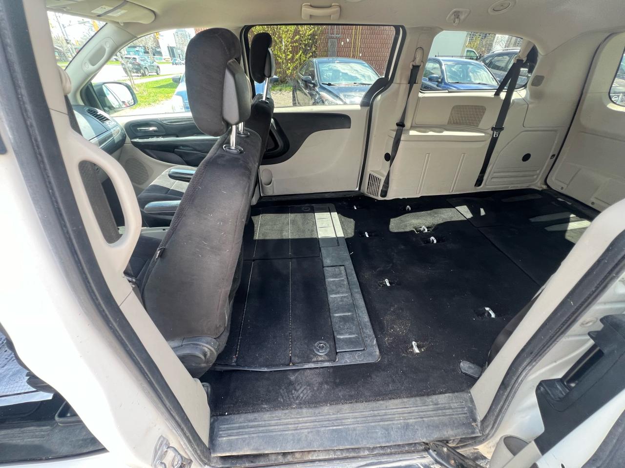 2011 Dodge Grand Caravan 4dr Wgn SXT - Photo #14