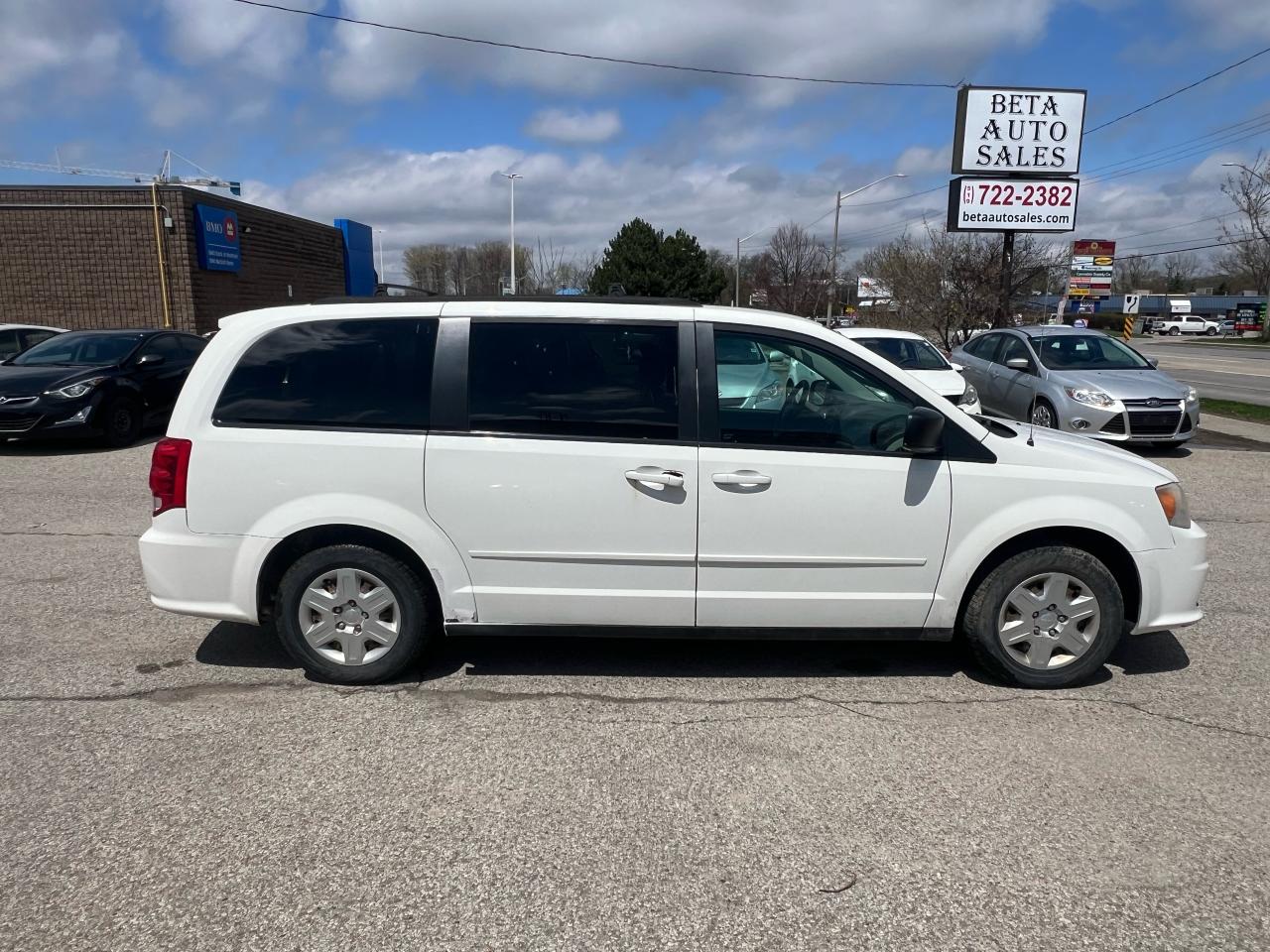 2011 Dodge Grand Caravan 4dr Wgn SXT - Photo #7