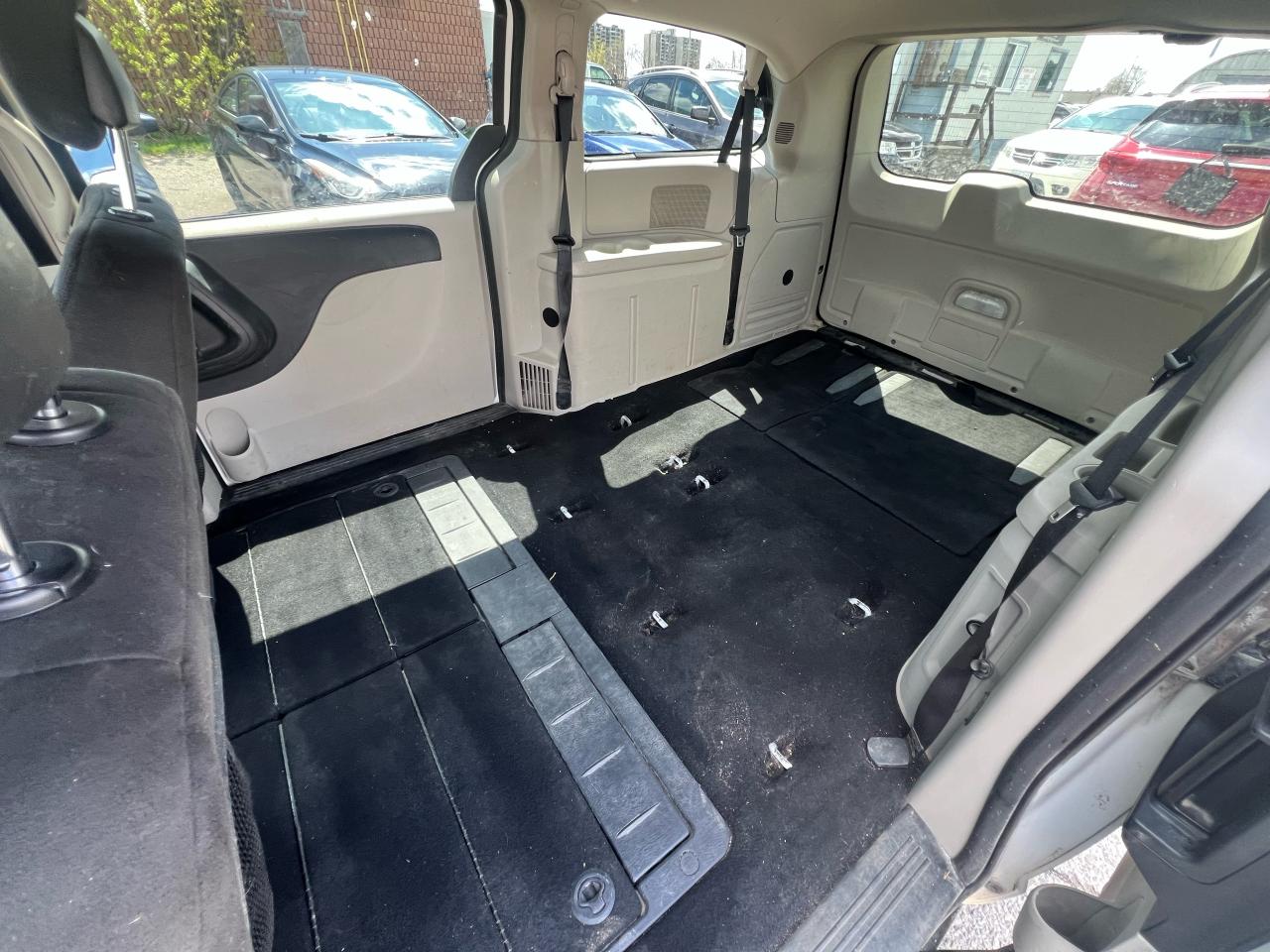 2011 Dodge Grand Caravan 4dr Wgn SXT - Photo #15