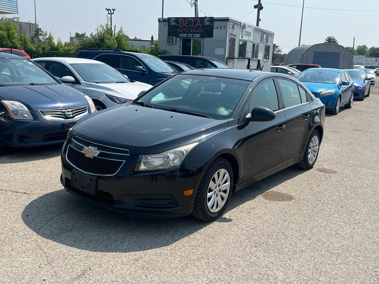 2011 Chevrolet Cruze 4dr Sdn LT Turbo w/1SA - Photo #2